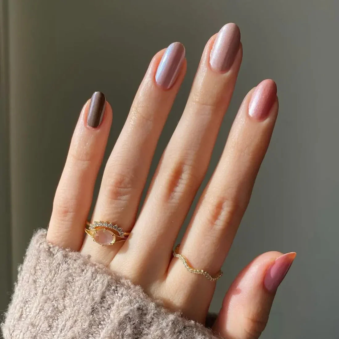 Lusitta Başlangıç Kiti - Glossy Brown Autumn Jel Tırnak - NG200048