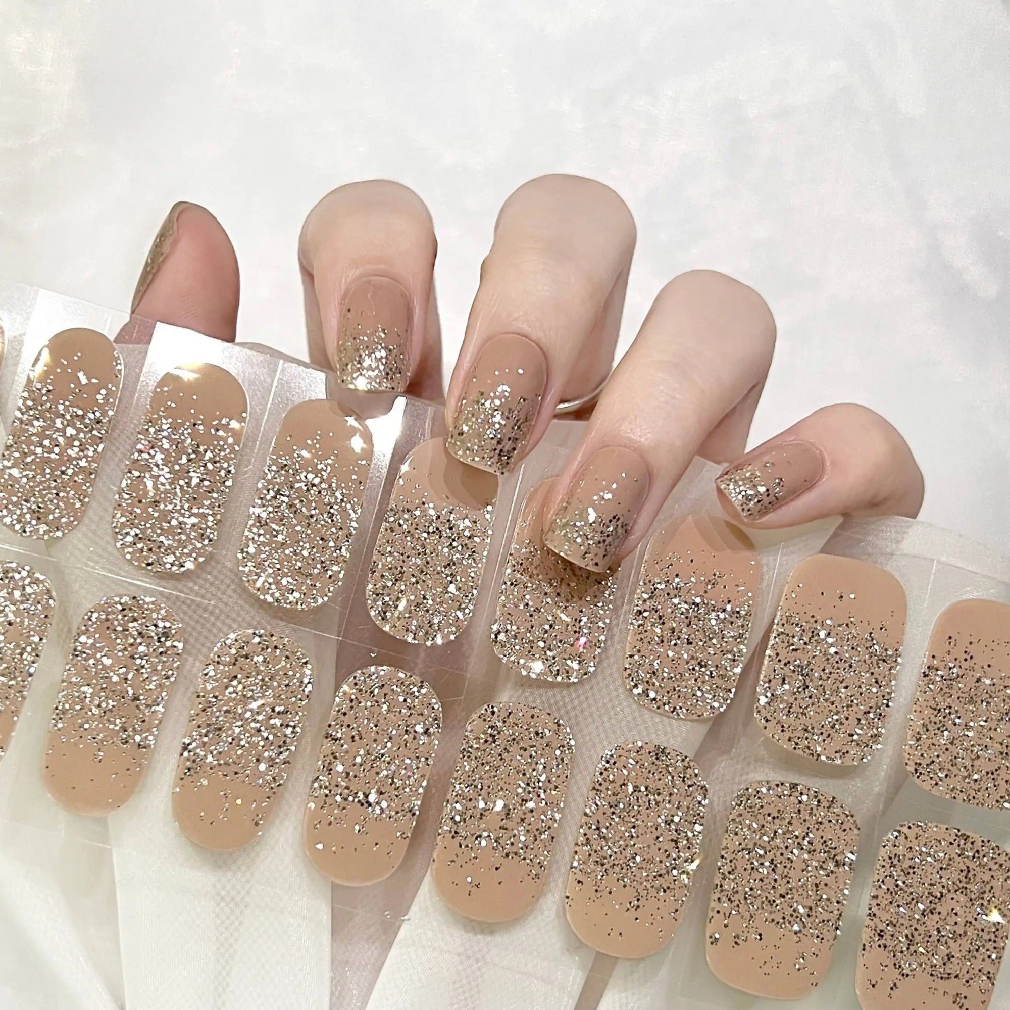 Sparkling Nude Jel Tırnak