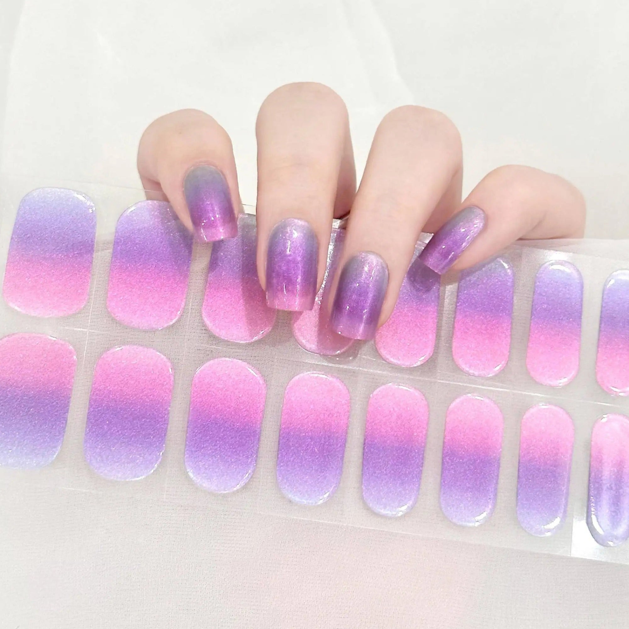 Cosmic Glow Jel Tırnak