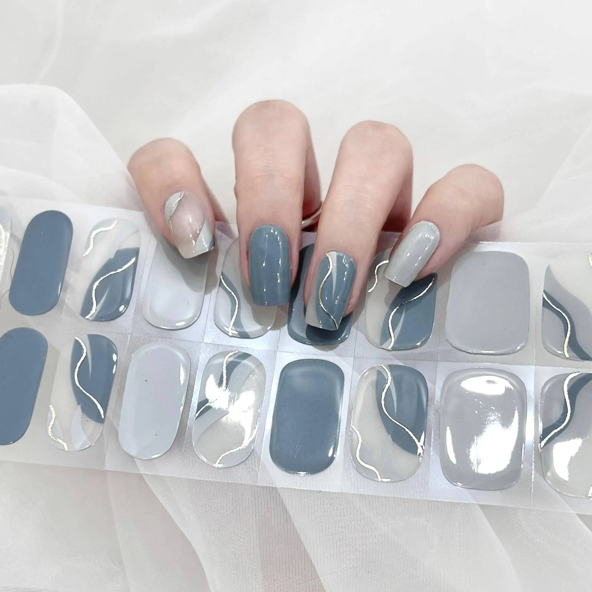 Smoky Blue Elegance Jel Tırnak